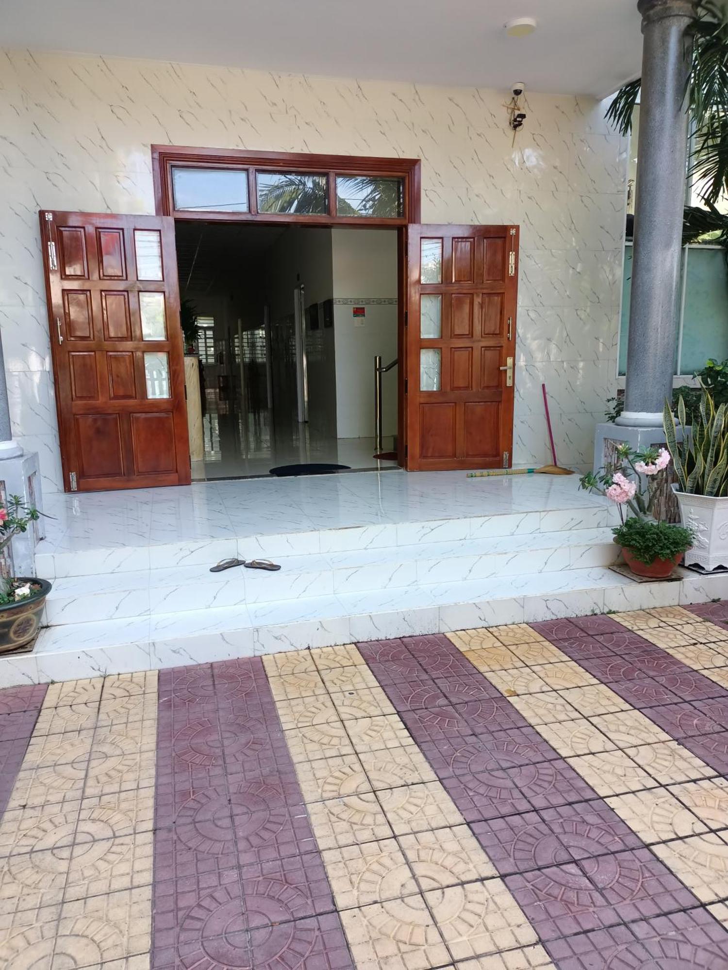 Khach San Mong An Hotel Vinh Hy Exterior photo